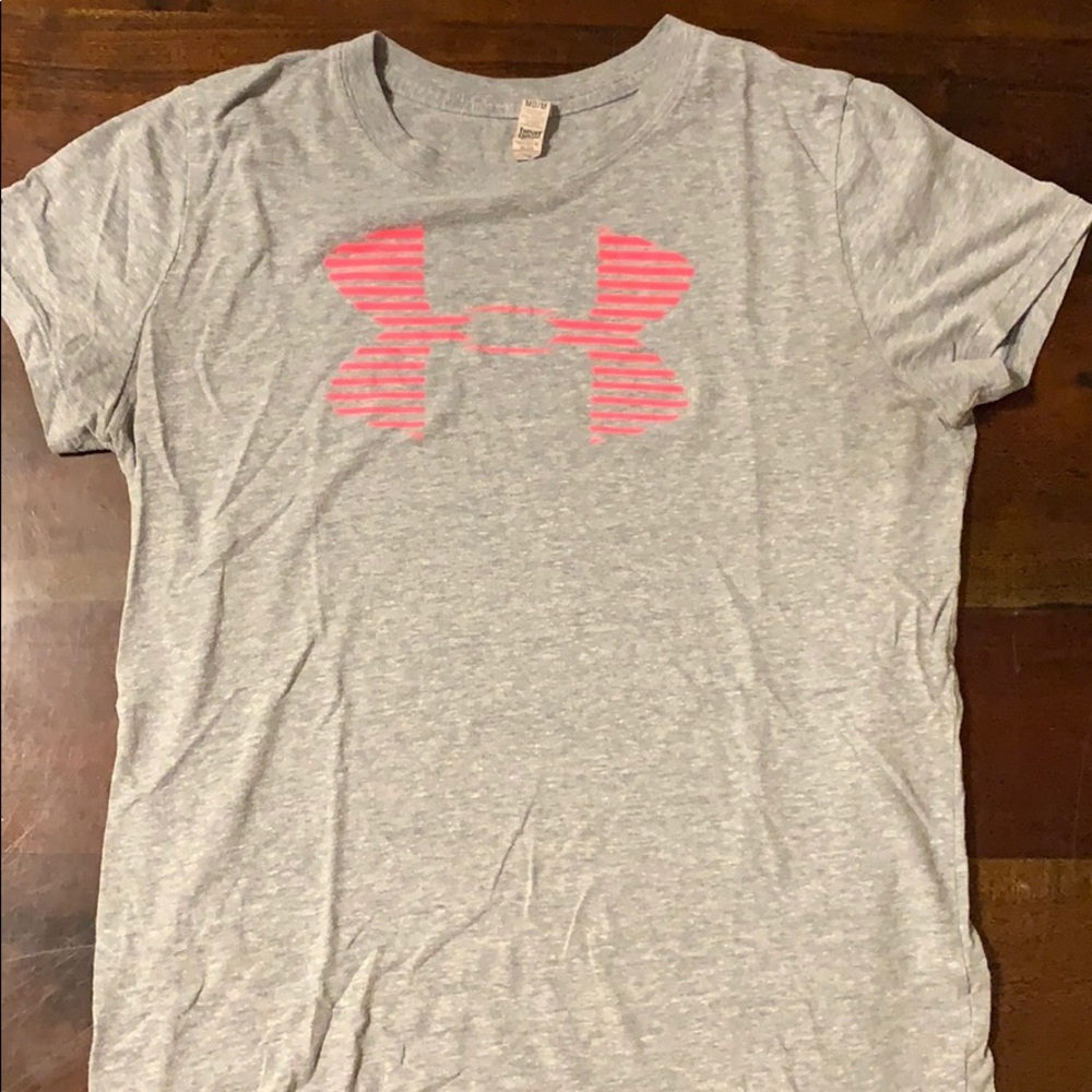 Women’s Under Amour t-shirt